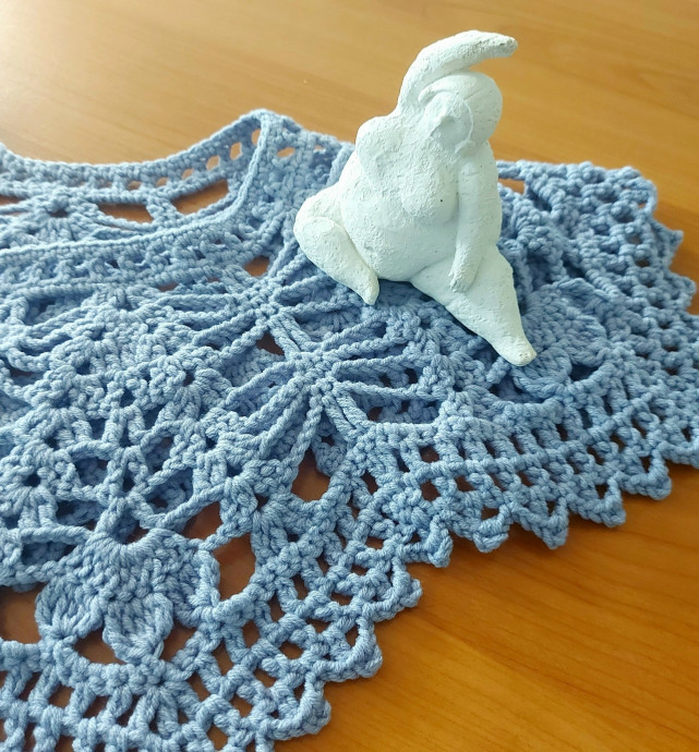 Большой воротничок из толстой пряжи