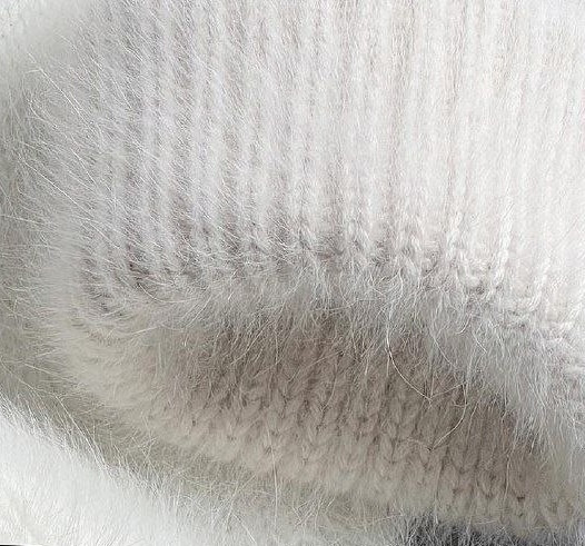 Тёплая шапочка спицами