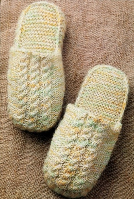 Тапочки спицами — простые схемы и описание вязания следков, домашних носков и тапочек спицами