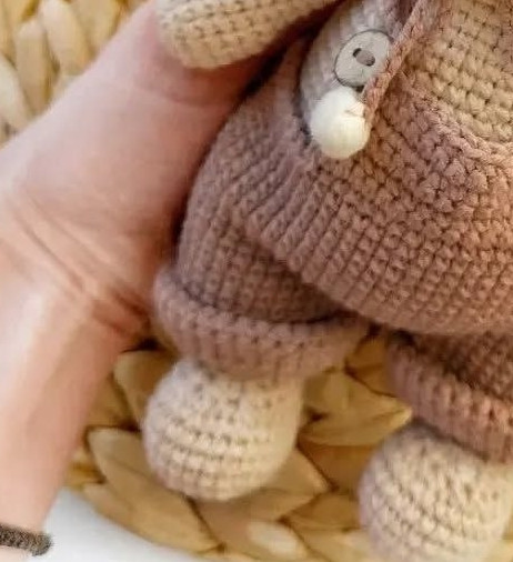 Очаровательный медвежонок крючком