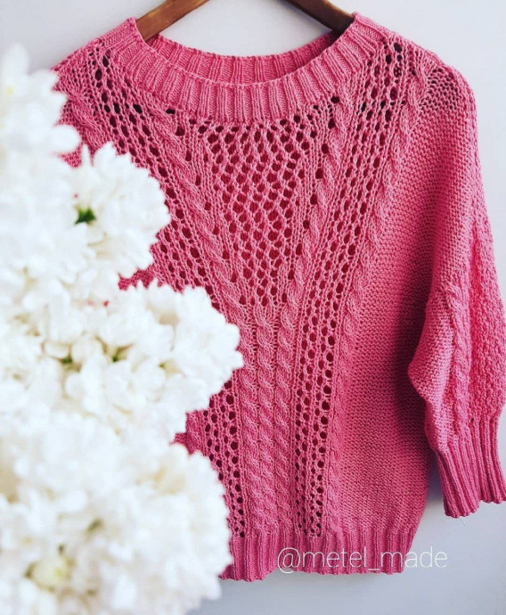 Нежный розовый джемпер спицами