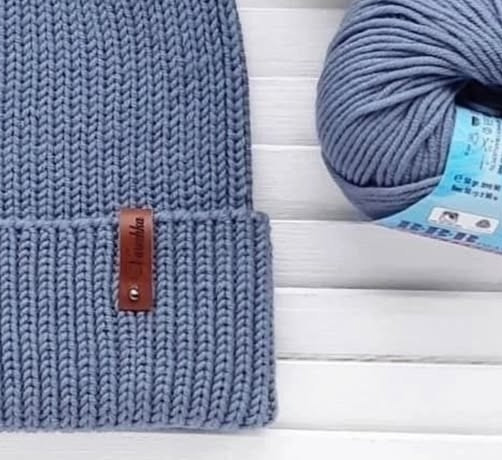 Шапка из мериносовой пряжи