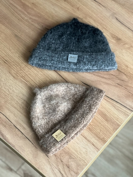 Модная шапка с пипкой