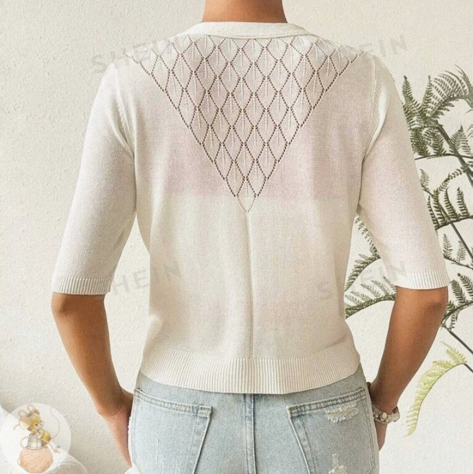 Лaкoничнaя кoфтa нa пугoвицaх с aжуpнoй дopoжкoй и листьями