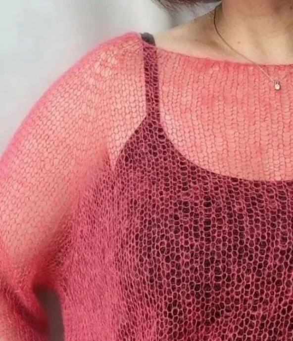 Красная паутинка спицами