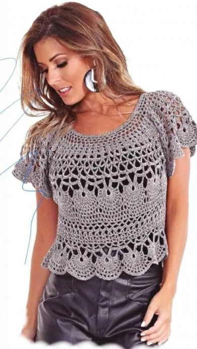 Ажурный серый топ крючком &ndash; ручная работа с душой