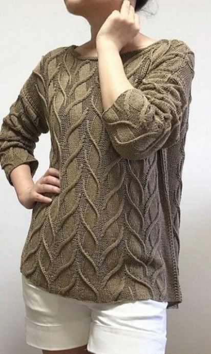 Пуловер бежевого цвета