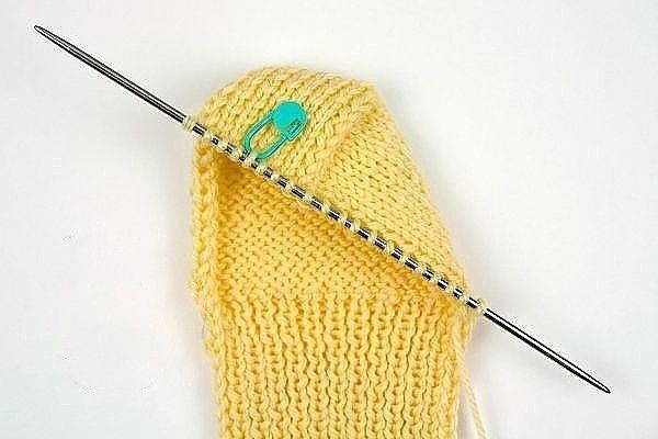 Носки на двух спицах без шва