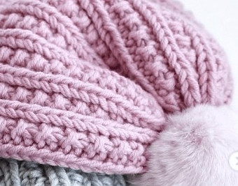 Описание детской шапки с интересным узором