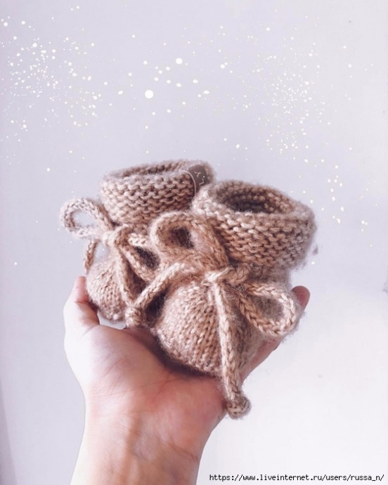 Нежные пинетки без швов, вяжем спицами