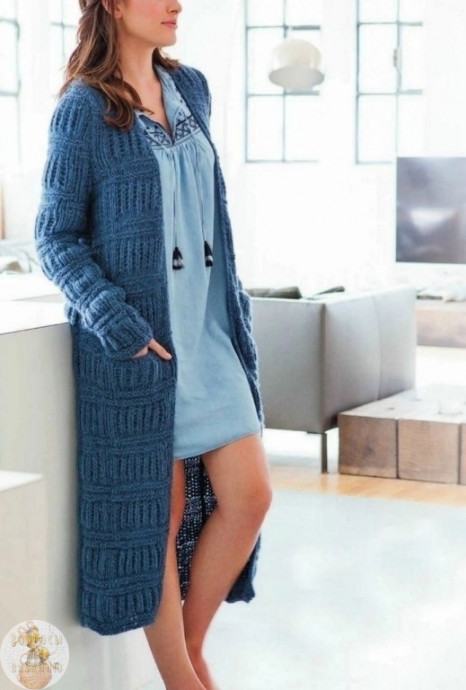 Шикapноe пaльто спицами