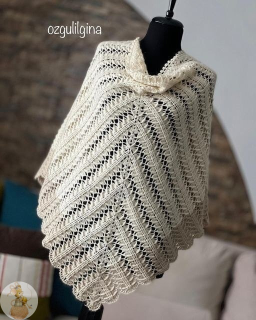 Шаль молочного цвета — утончённость, которая всегда уместна