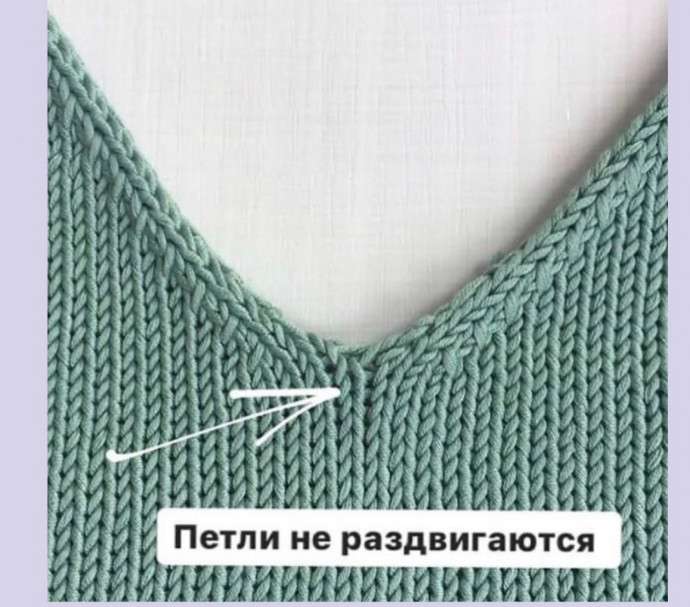 Очаровательная майка спицами