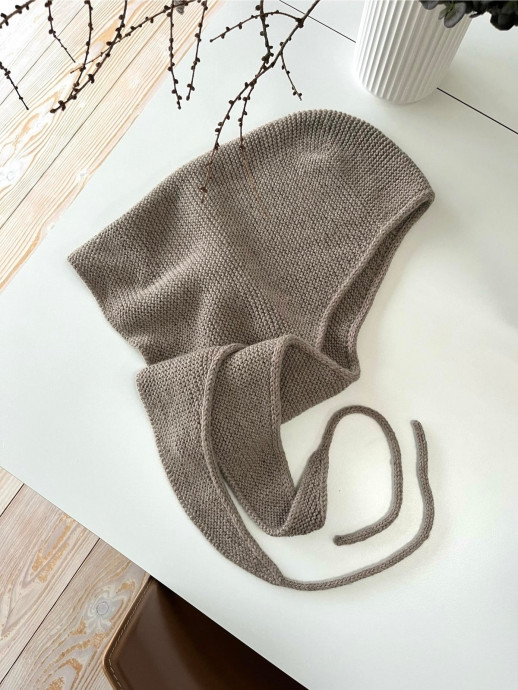 Капор капюшон вяжется спицами сверху вниз