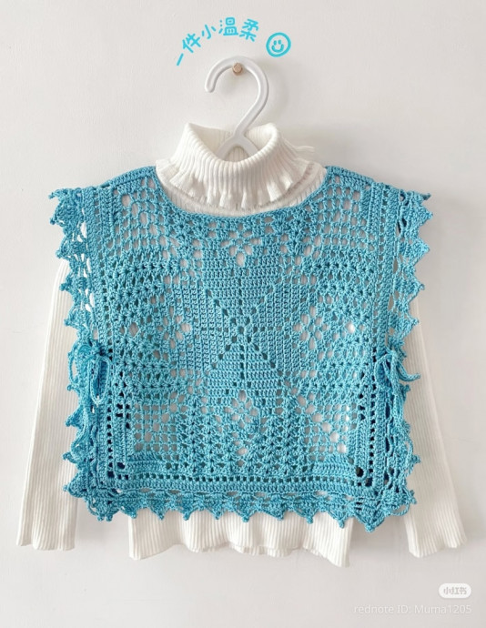 Ажурный голубой жилет крючком — лёгкость, стиль и индивидуальность