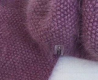 Берет из пуха норки, вяжем спицами