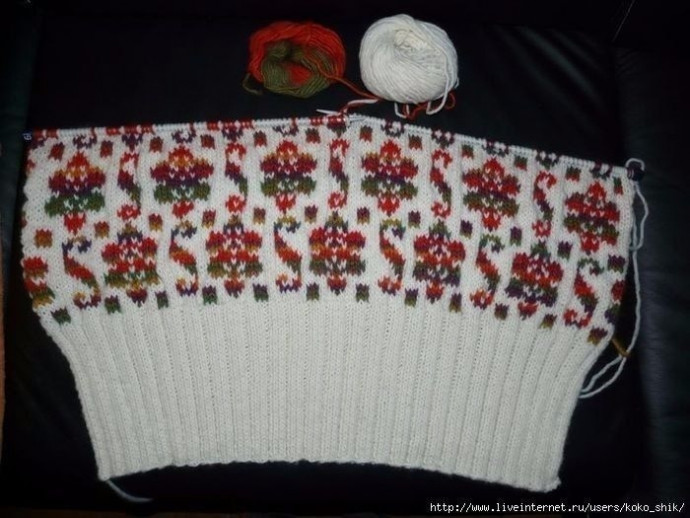 Жакет спицами с жаккардовым узором