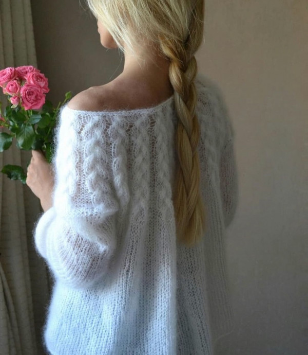 Женская блуза спицами