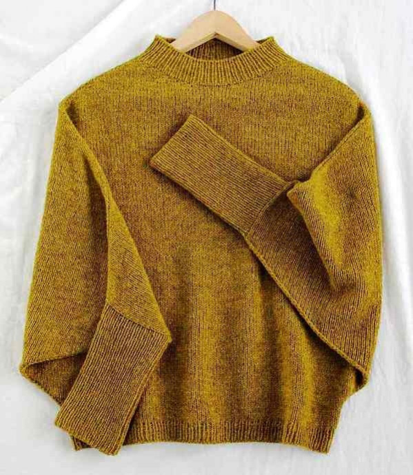 Эффектный свитер спицами