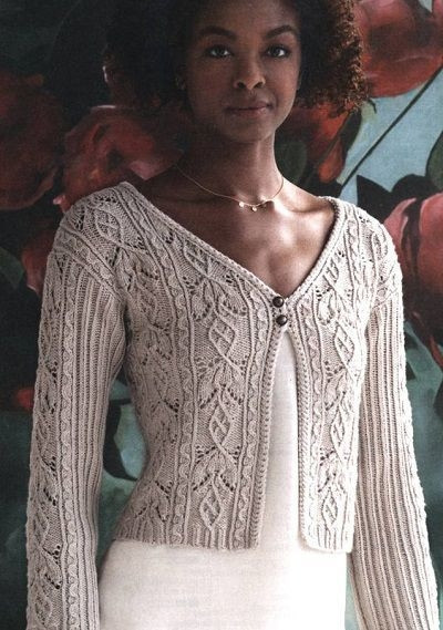 Короткий жакет с выразительным рисунком