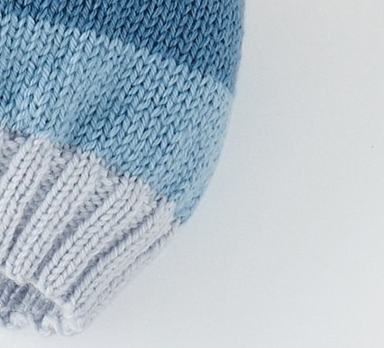 Детская шапочка в полоску