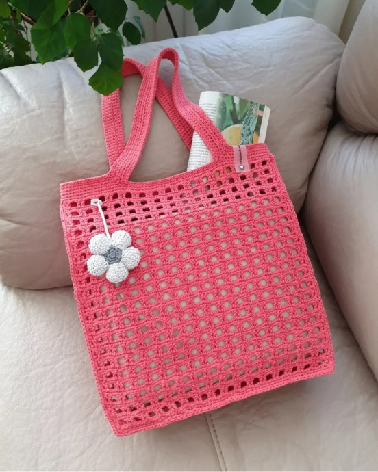 Летняя сумочка, связанная крючком &mdash; тепло рук в каждом стежке