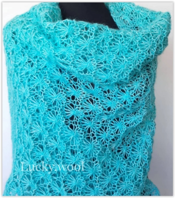 Красивый палантин "Звезды"