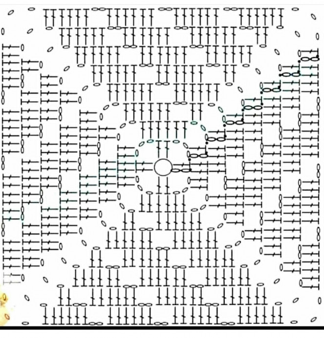 ​Коричневая летняя сумка из больших квадратных мотивов