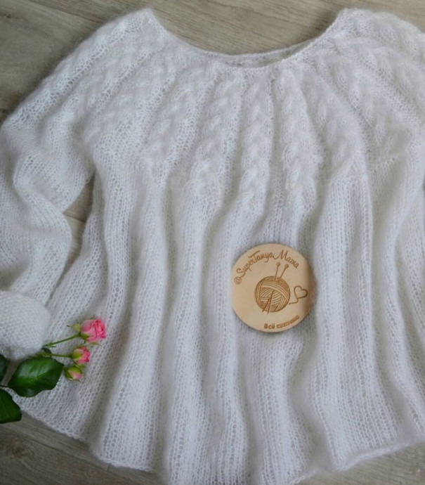 Женская блуза спицами