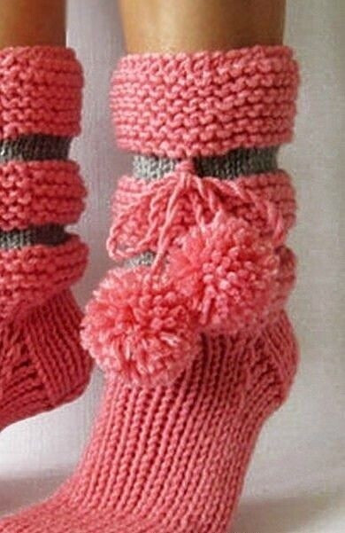 Домашние сапожки спицами