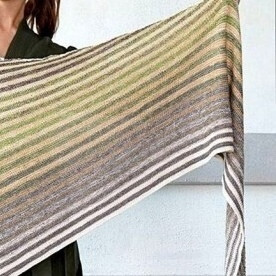 Шаль "Подвижные полосы" вяжем спицами