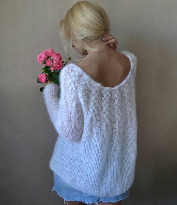 Женская блуза спицами