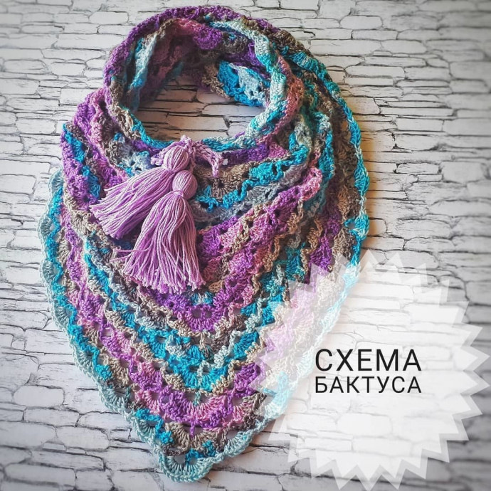 Бактус из меланжевой пряжи крючком &mdash; уют с характером