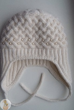 Детcкaя шaпочкa "Жемчужнaя зимa" спицами