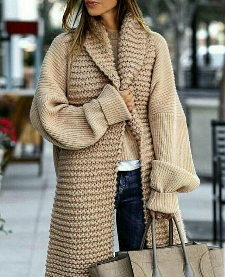 Вязаное осеннее пальто