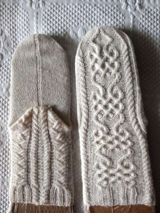 Носочки кельтским узором в подарок