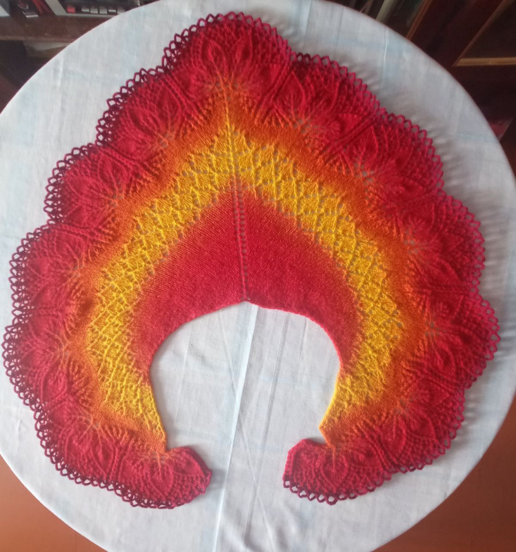 Шаль в подарок