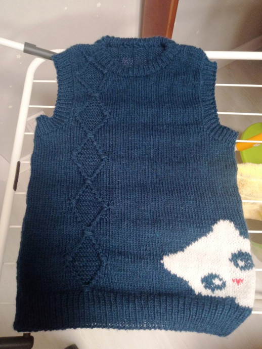 Школьный жилет для внучки