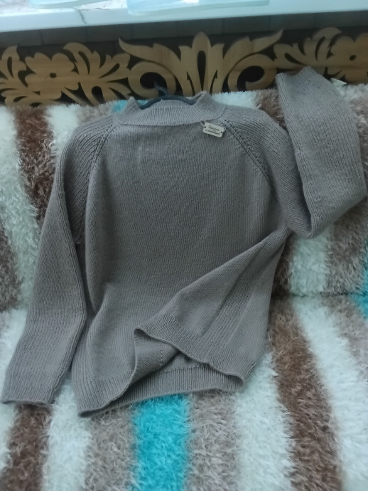 Свитерок "Песочный" в подарок сыну.